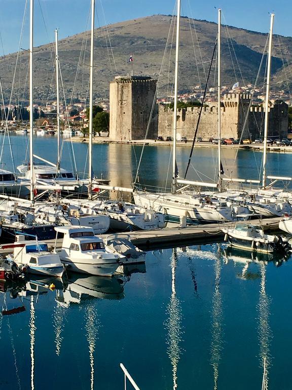 Apartments Feral Trogir Eksteriør billede