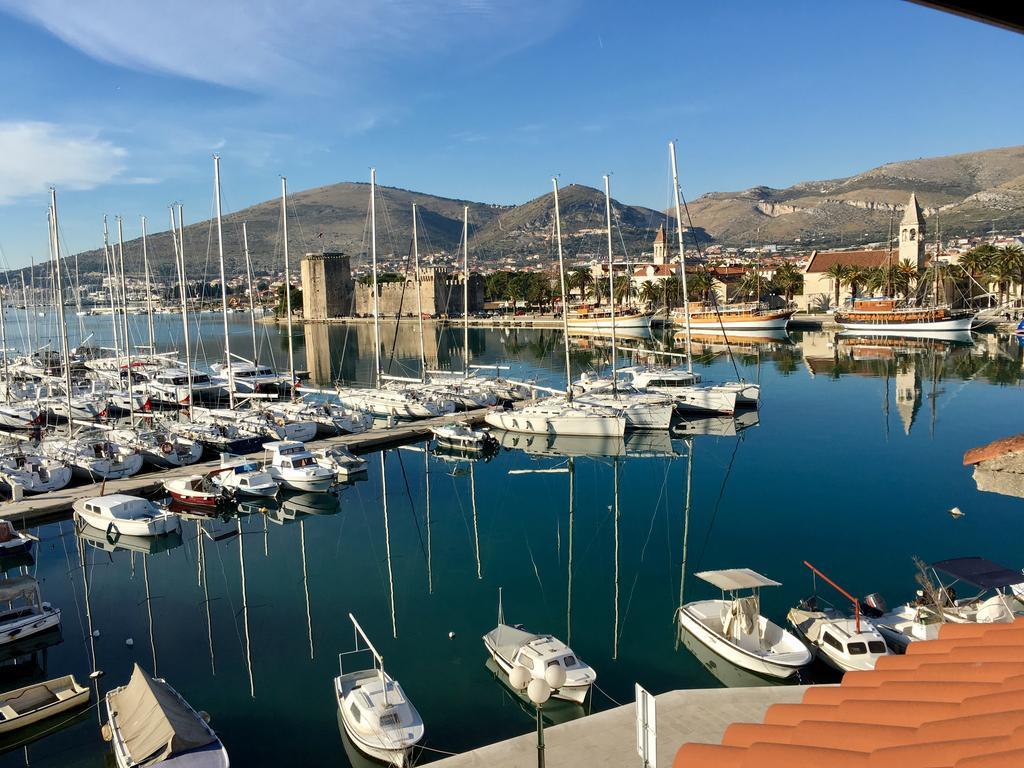 Apartments Feral Trogir Eksteriør billede